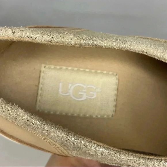 UGG Women’s Adley Gold Stardust Slip On Loafers Sneakers Size 6 Perforated EUC - Picture 8 of 11